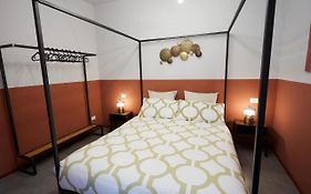 Karizza Home